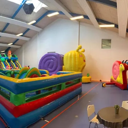 4 Star In Ferienhaus *