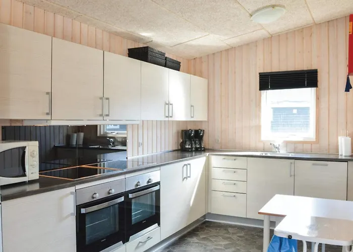 4 Star In Thyborøn