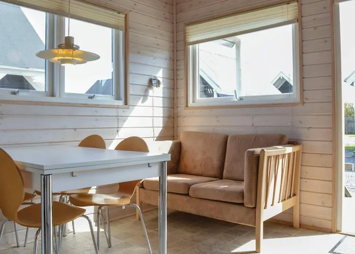 4 Star In * Thyborøn